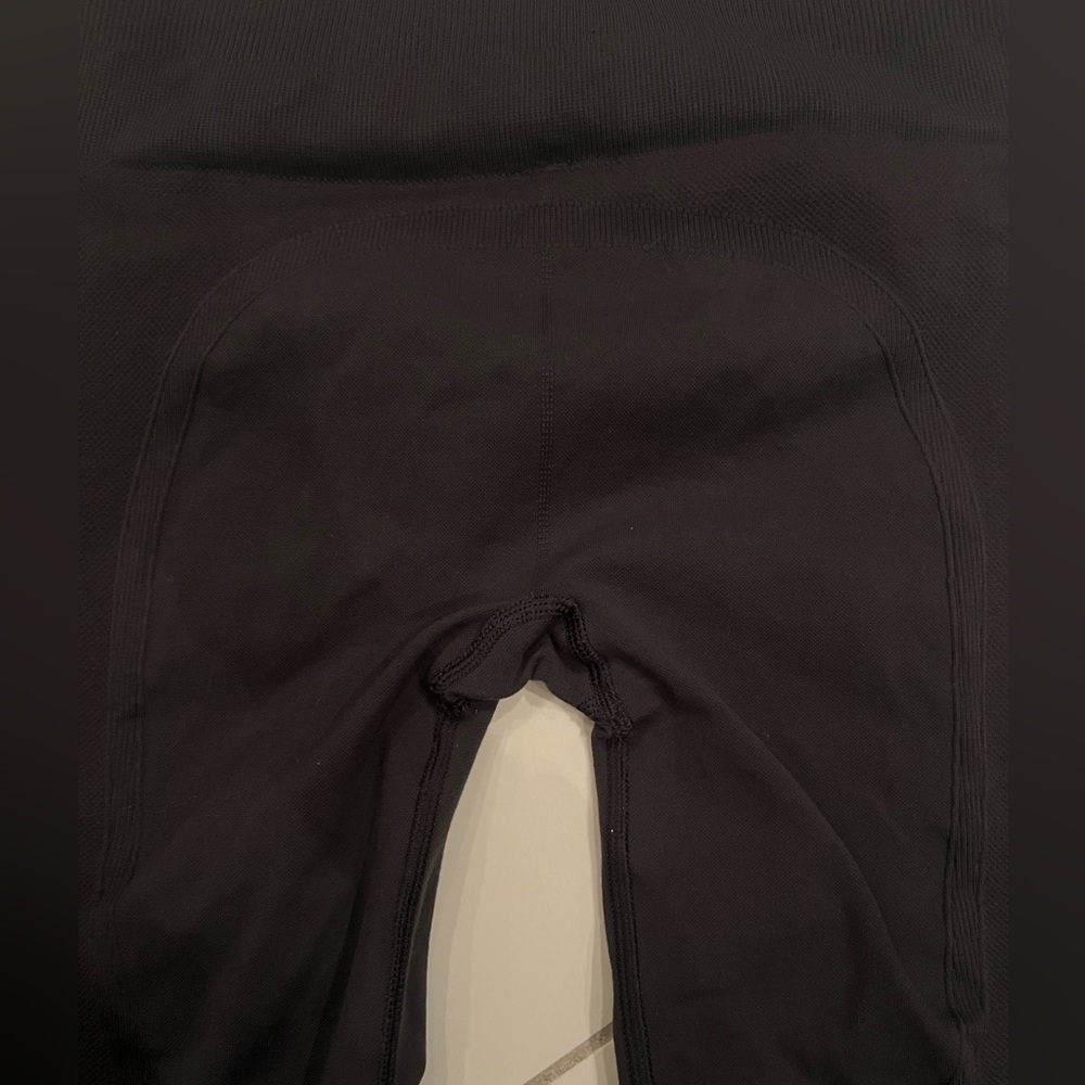 Lululemon legging - Picture 5 of 5